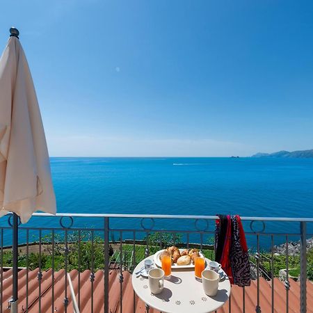 Ferienwohnung Casa Olga, Un Affaccio Sul Mare !! Praiano Exterior foto