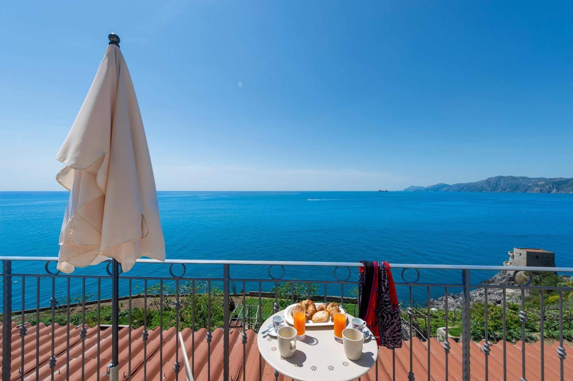 Ferienwohnung Casa Olga, Un Affaccio Sul Mare !! Praiano Exterior foto