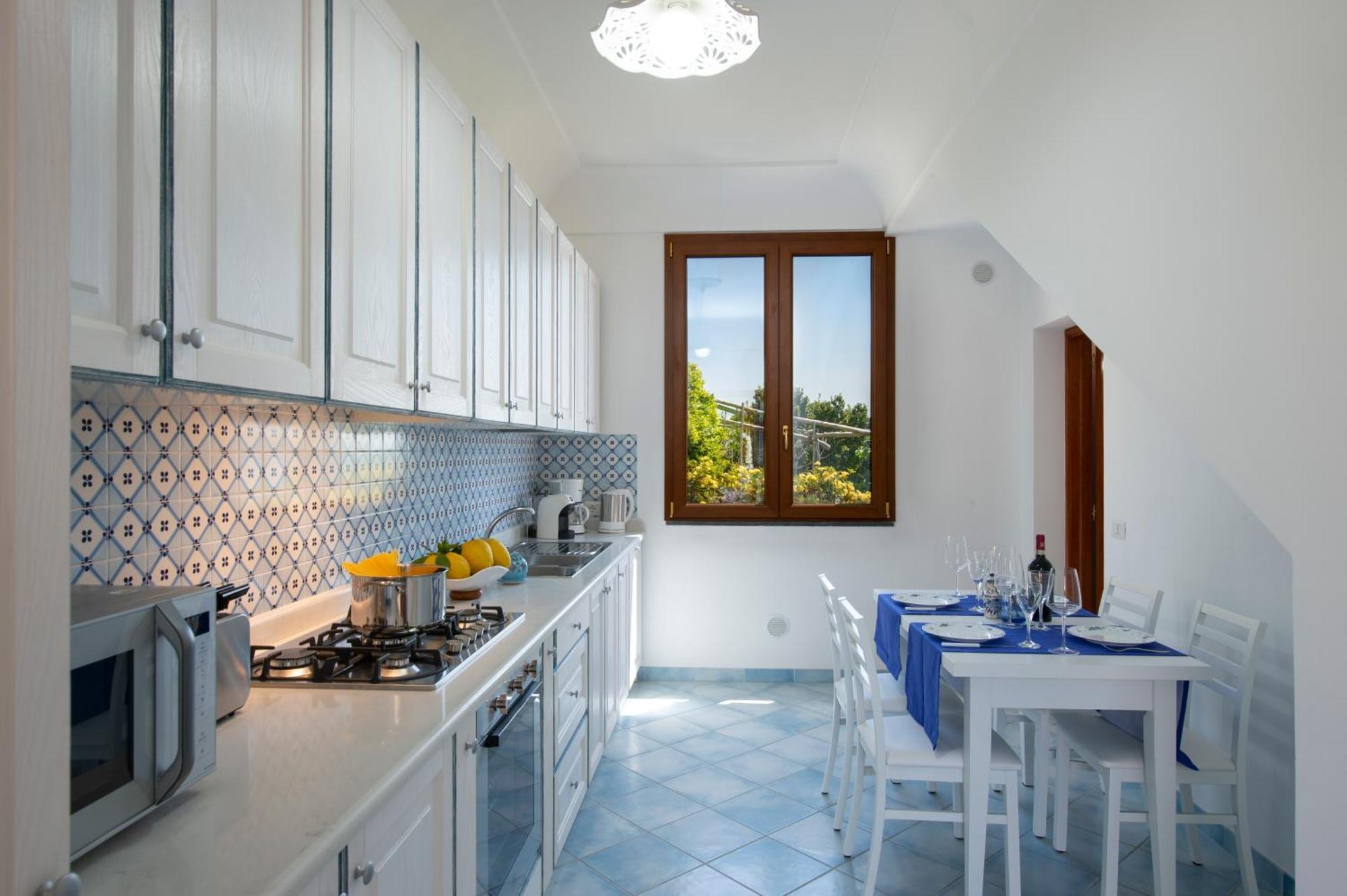 Ferienwohnung Casa Olga, Un Affaccio Sul Mare !! Praiano Exterior foto