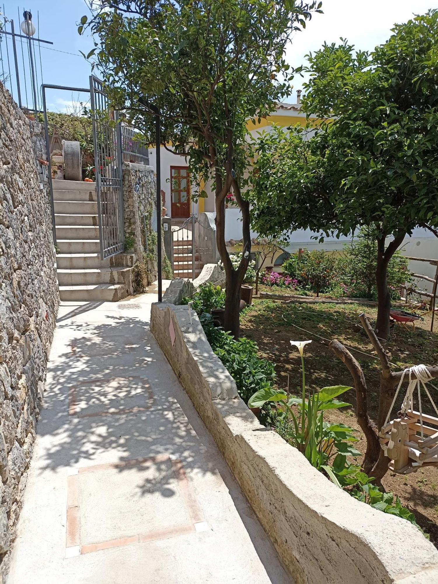 Ferienwohnung Casa Olga, Un Affaccio Sul Mare !! Praiano Exterior foto